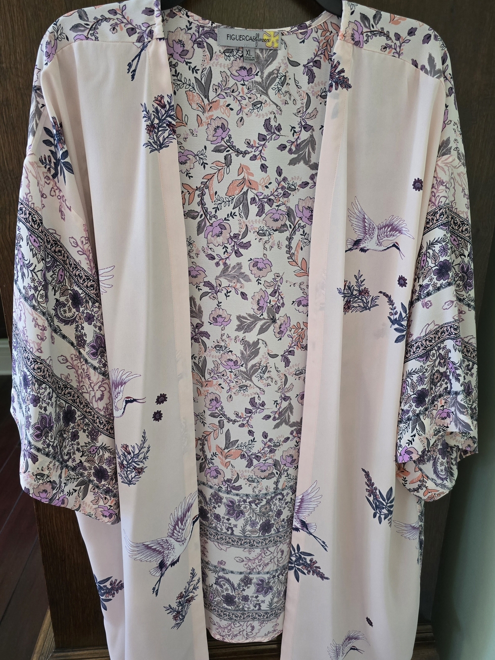 Figueroa & Flowers Light Pink Floral Kimono